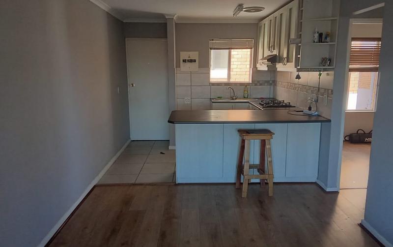 2 Bedroom Property for Sale in Churchill Estate Western Cape